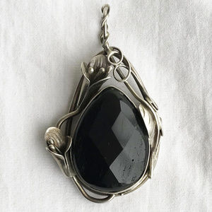 ART NOUVEAU Sterling & Black Floral Vine Pendant